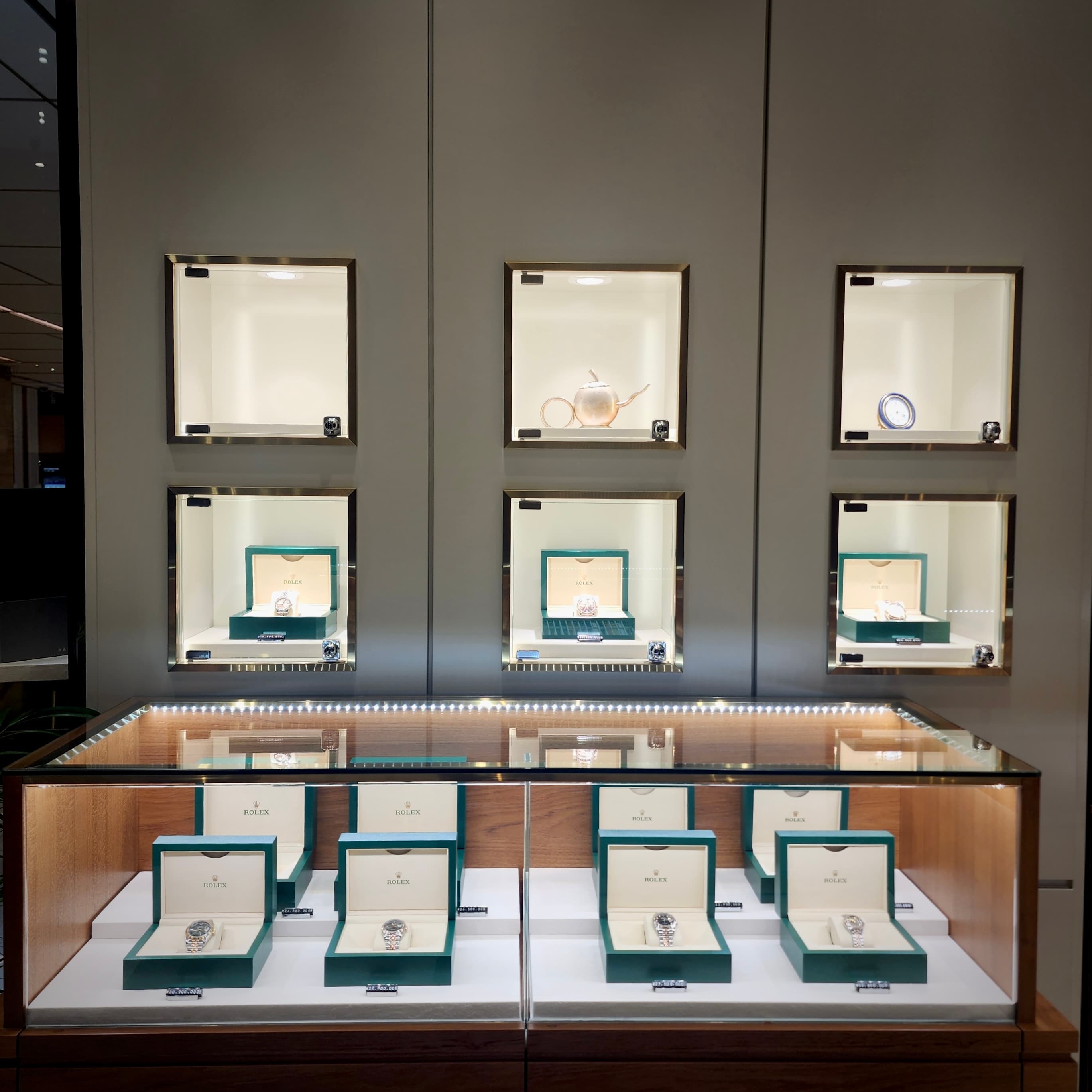 타트워치 압구정점 외관